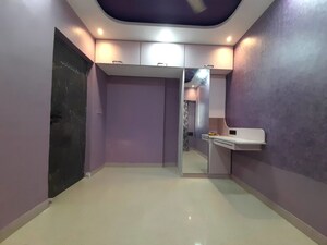 Room in 1 BHK Apartment at Siddharth Nagar CHS Goregaon, Goregaon West – for Rent