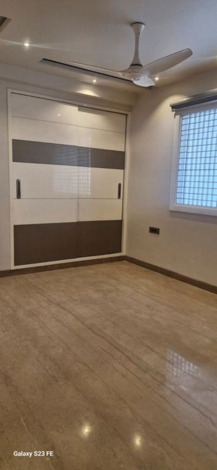 Room, anand vihar 3 Bedroom 2475 Sq.Ft. Independent House In Anand Vihar Delhi 10410937
