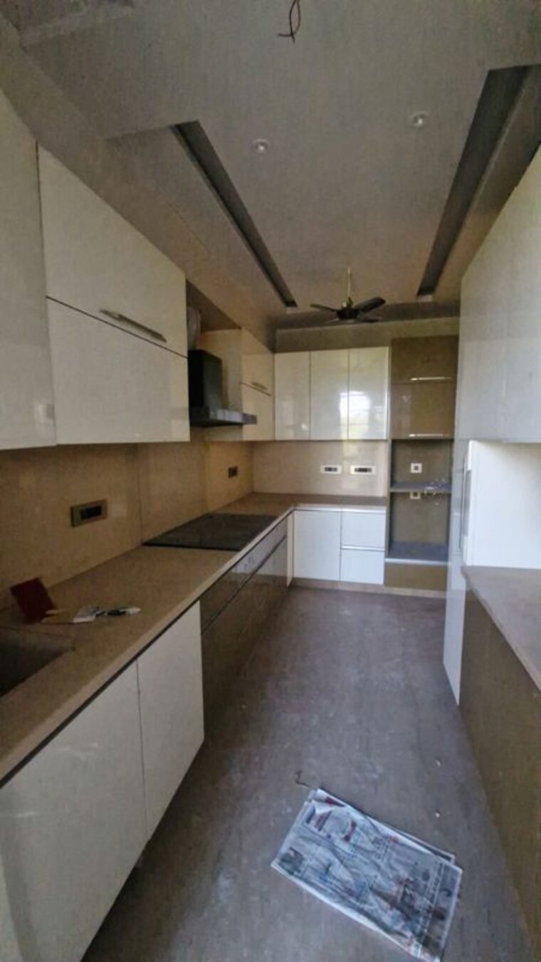Kitchen, anand vihar 3 Bedroom 2475 Sq.Ft. Independent House In Anand Vihar Delhi 10410937