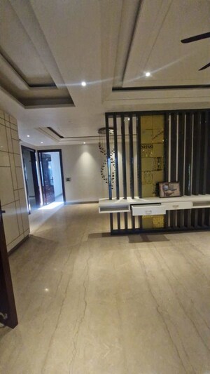 Living Room in 3 BHK Independent House at Anand Vihar – for Rent