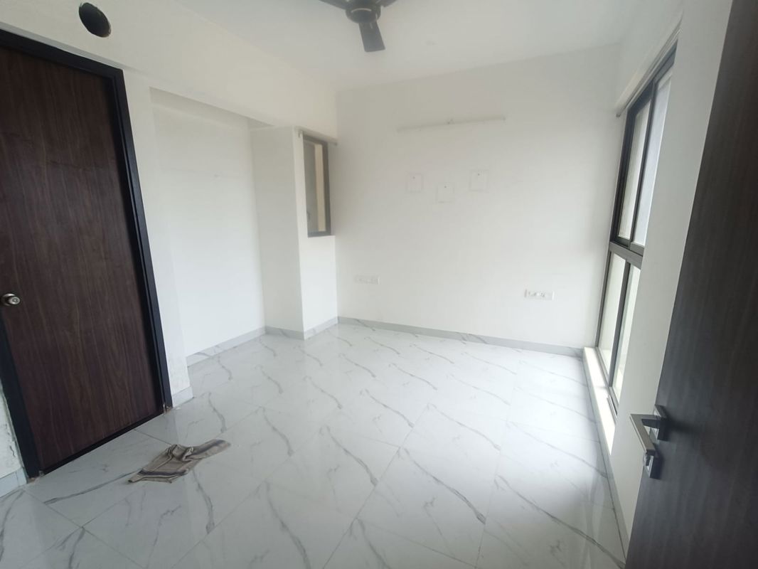 2 BHK Apartment For Rent in Raymond Ten X Habitat