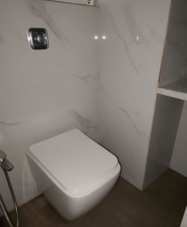 Bathroom, satra-plaza Commercial Office Space 1500 Sq.Ft. In Vashi Sector 19d Navi Mumbai 10410967