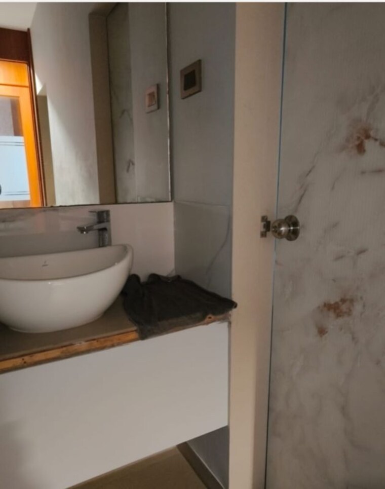 Bathroom, satra-plaza Commercial Office Space 1500 Sq.Ft. In Vashi Sector 19d Navi Mumbai 10410967