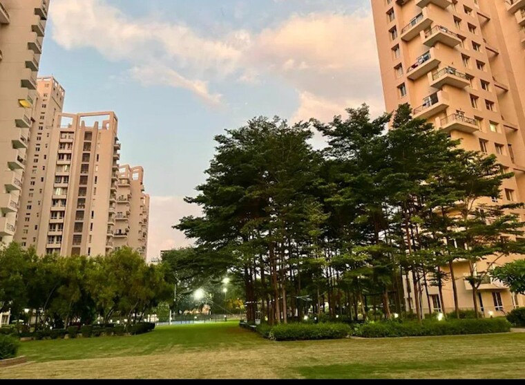 Exterior View, unitech-escape 4 Bedroom 3007 Sq.Ft. Apartment In Sector 50 Gurgaon 10410975