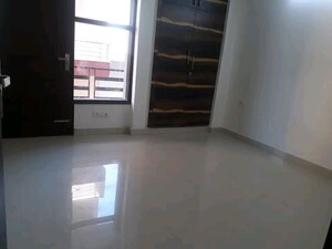 Room in 2 BHK Builder Floor at Chattarpur – for Rent
