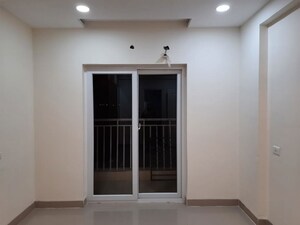 Room in 3 BHK Apartment at Jains Carlton Creek, Manikonda – for Rent