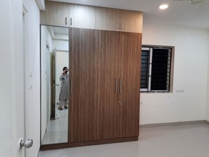 Room in 3 BHK Apartment at Jains Carlton Creek, Manikonda – for Rent