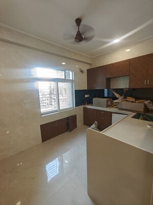 Team Area in 3 BHK Apartment at Cbd Belapur Sector 11 – for Rent