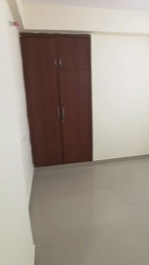 Room in 2 BHK Apartment at VVIP Addresses, Raj Nagar Extension – for Rent