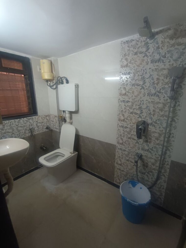 Bathroom, west-end-avenue 1 Bedroom 700 Sq.Ft. Apartment In Malad West Mumbai 10411021