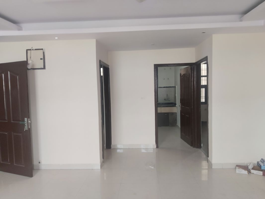 3 BHK + Servant Room Builder Floor For Rent in Khatipura