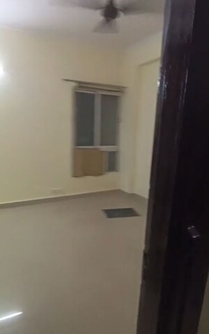 Room in 2 BHK Apartment at VVIP Addresses, Raj Nagar Extension – for Rent