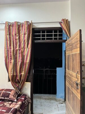 Room in 1 RK Apartment at Raj Nagar Extension – for Rent