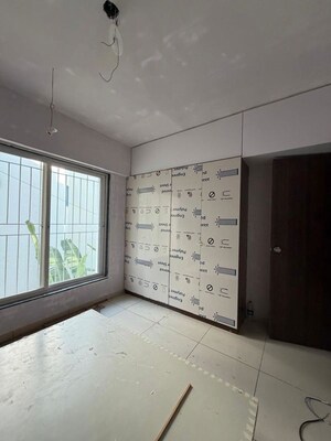 Room in 2 BHK Apartment at Atul Hill View Residency, Warje – for Rent