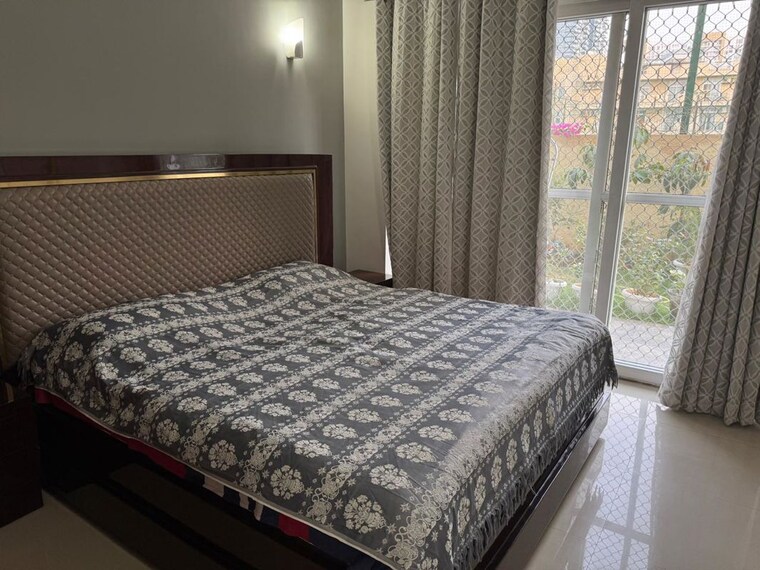 Bedroom, emaar-mgf-emerald-hills 4 Bedroom 2200 Sq.Ft. Apartment In Sector 65 Gurgaon 10411030