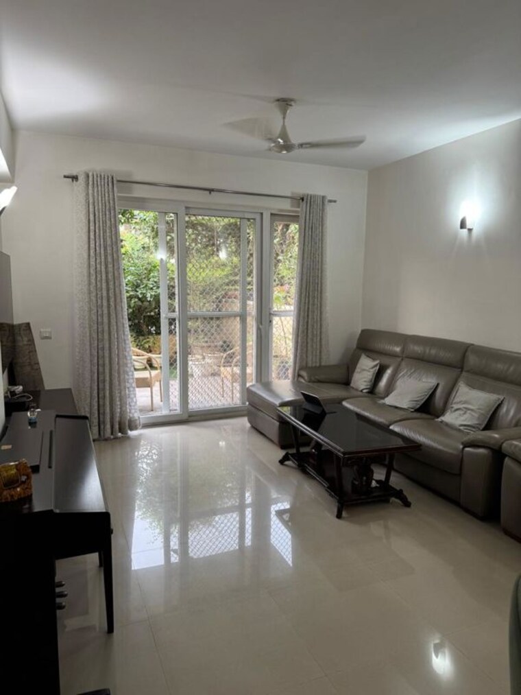 Living Room, emaar-mgf-emerald-hills 4 Bedroom 2200 Sq.Ft. Apartment In Sector 65 Gurgaon 10411030