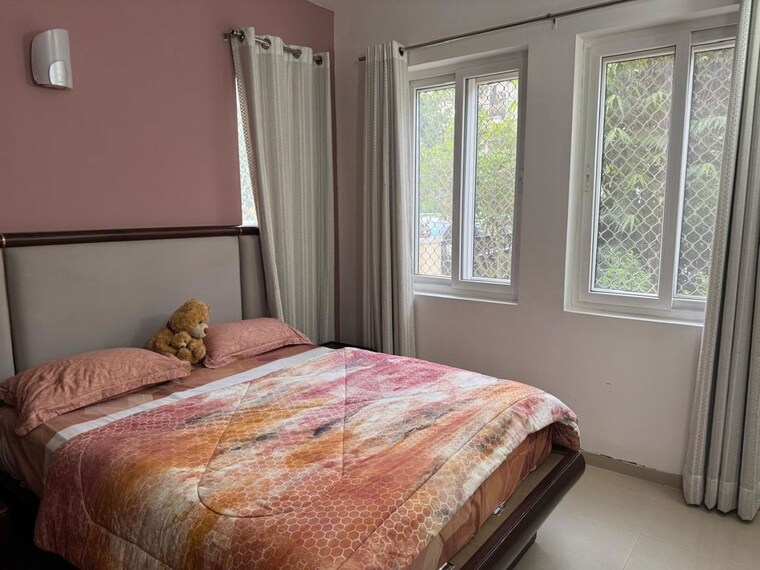 Bedroom, emaar-mgf-emerald-hills 4 Bedroom 2200 Sq.Ft. Apartment In Sector 65 Gurgaon 10411030