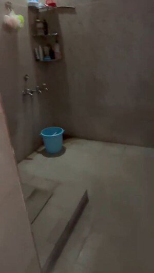 Furnished Amenities in 3 BHK Independent House at Gamma Shopping Mall, Gamma I Greater Noida – for Rent