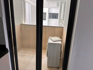 Room in 2 BHK Apartment at Majestique Signature Towers, Balewadi – for Rent