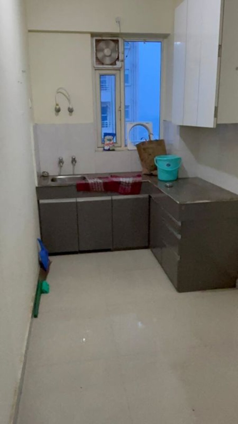Kitchen, signature-global-golf-greens 2.5 Bedroom 1100 Sq.Ft. Apartment In Sector 79 Gurgaon 10411041
