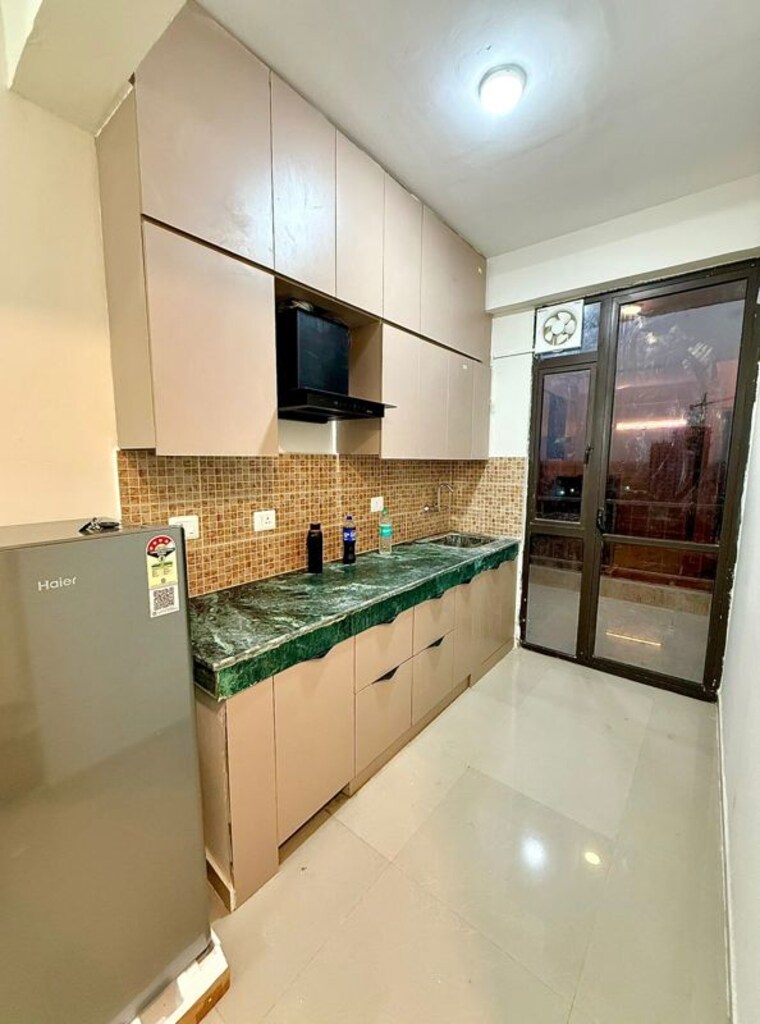 Kitchen, signature-global-golf-greens 2.5 Bedroom 1100 Sq.Ft. Apartment In Sector 79 Gurgaon 10411041