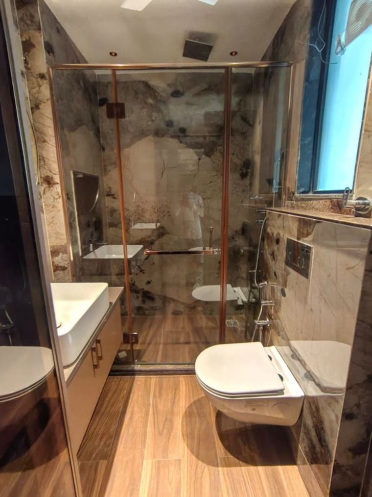 Bathroom, palam-vihar-residents-association 4 Bedroom 2850 Sq.Ft. Builder Floor In Palam Vihar Gurgaon 10411062