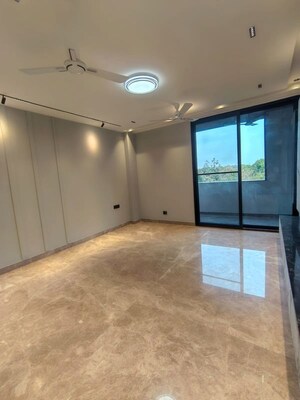 Room in 4 BHK Builder Floor at Palam Vihar Residents Association, Palam Vihar – for Rent