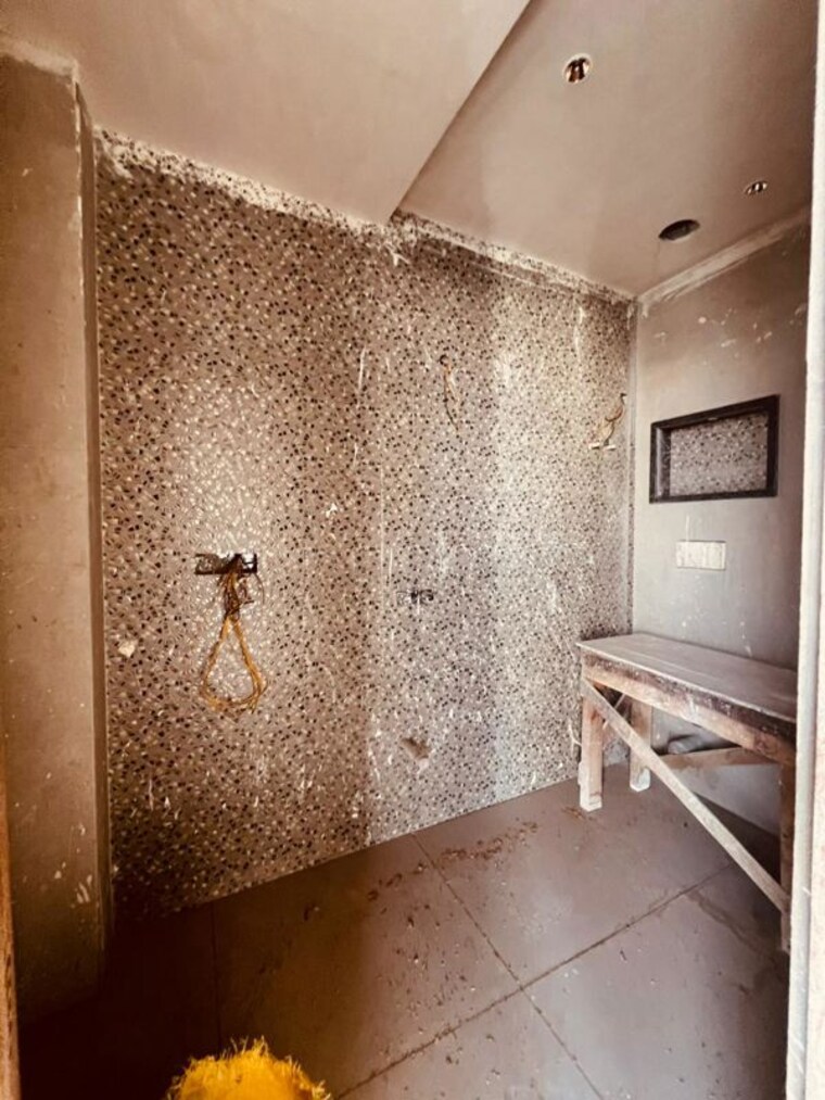 Bathroom, sector 84 3 Bedroom 180 Sq.Ft. Builder Floor In Sector 84 Faridabad 10409613