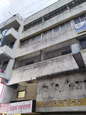  Office Space For Rent in Mangalwar Peth