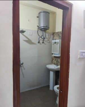 Bathroom in 1 BHK Villa at Aliganj – for Rent