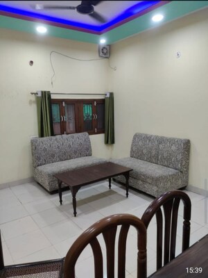 Living Room in 1 BHK Villa at Aliganj – for Rent