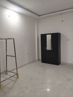 1 BHK + Study Room Villa For Rent in Aliganj