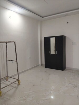 1 BHK Villa For Rent in Aliganj