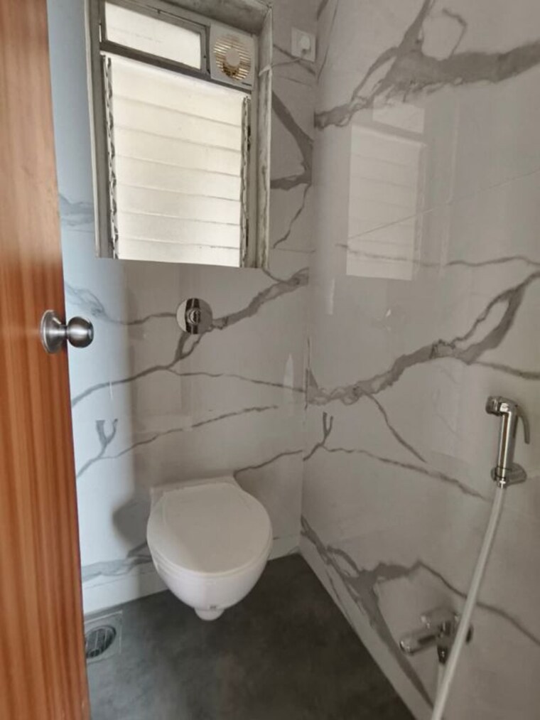 Bathroom, vihang-valley-phase-3 1 Bedroom 465 Sq.Ft. Apartment In Kasarvadavali Thane 10411187