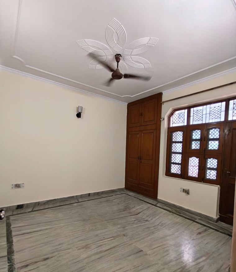 Room, ashoka enclave 2 Bedroom 1500 Sq.Ft. Builder Floor In Ashoka Enclave Faridabad 10411221