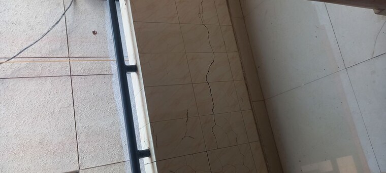 Balcony, patparganj 2 Bedroom 950 Sq.Ft. Apartment In Patparganj Delhi 10411245