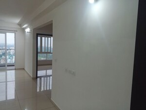 Room in 2.5 BHK Apartment at Cybercity Marina Skies, Hi Tech City – for Rent