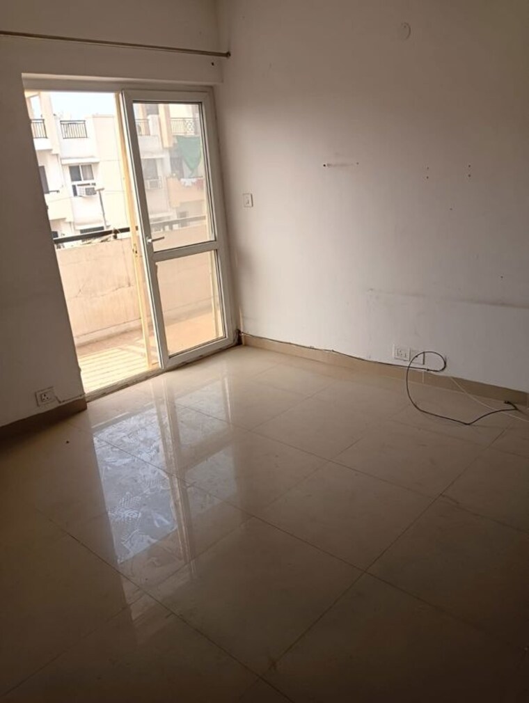 Room, bptp-discovery-park 3 Bedroom 1380 Sq.Ft. Apartment In Sector 80 Faridabad 10411303