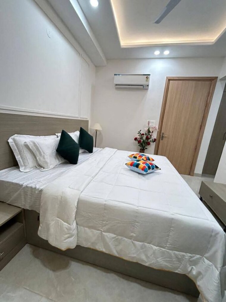 Bedroom, conscient-heritage-max 4 Bedroom 2860 Sq.Ft. Apartment In Sector 102 Gurgaon 10411337