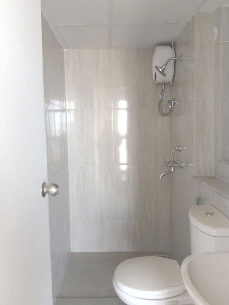 Bathroom, runwal-gardens 1.5 Bedroom 500 Sq.Ft. Apartment In Dombivli East Thane 10411384