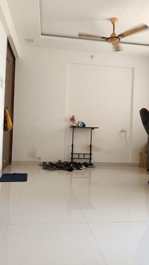 Room in 2 BHK Apartment at Tathawade – for Rent