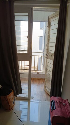 Room in 2 BHK Apartment at Tathawade – for Rent
