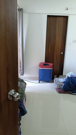 Room in 2 BHK Apartment at Tathawade – for Rent
