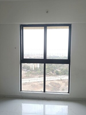 Room in 1 BHK Apartment at Runwal Gardens, Dombivli East – for Rent