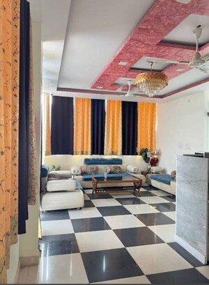 Living Room in 6+ BHK Villa at Gomti Nagar – for Rent
