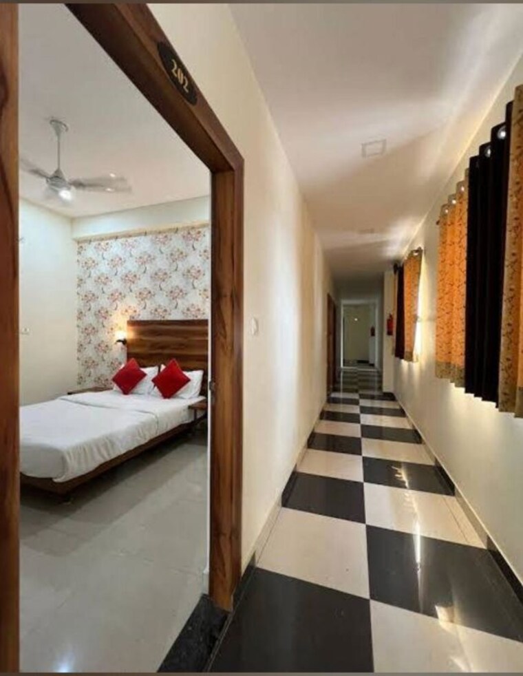 undefined, gomti nagar 6+ Bedroom 5000 Sq.Ft. Villa In Gomti Nagar Lucknow 10411409