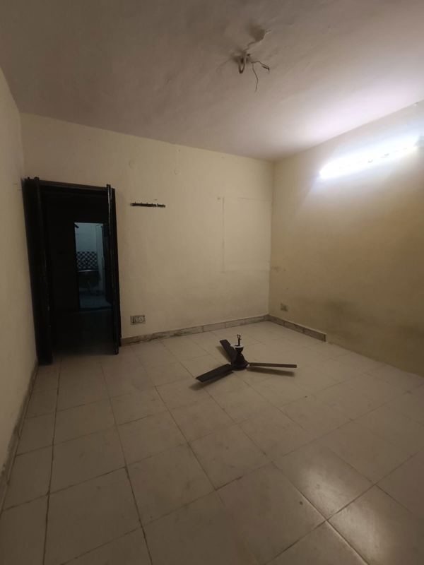 4 BHK Builder Floor For Rent in Janakpuri