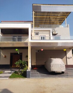 4 BHK + Pooja Room,Servant Room,Study Room,Extra Room,Basement,Store Room Villa For Sale in Kollur