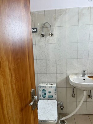 Bathroom in 4 BHK Apartment at Sector 10 Dwarka – for Rent