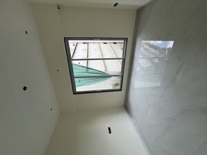 Room in 1 BHK Apartment at Modis Rashmi Manorath, Borivali East – for Sale